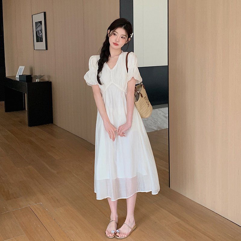 法式连衣裙女夏季2025年新款高级感收腰显瘦v领泡泡袖长裙,女装连衣裙,2C218