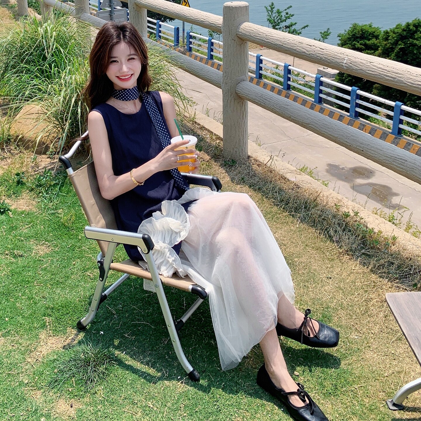 小香风木耳边无袖吊带连衣裙女夏2025新款度假风流行超火背心裙,女装连衣裙,2D008