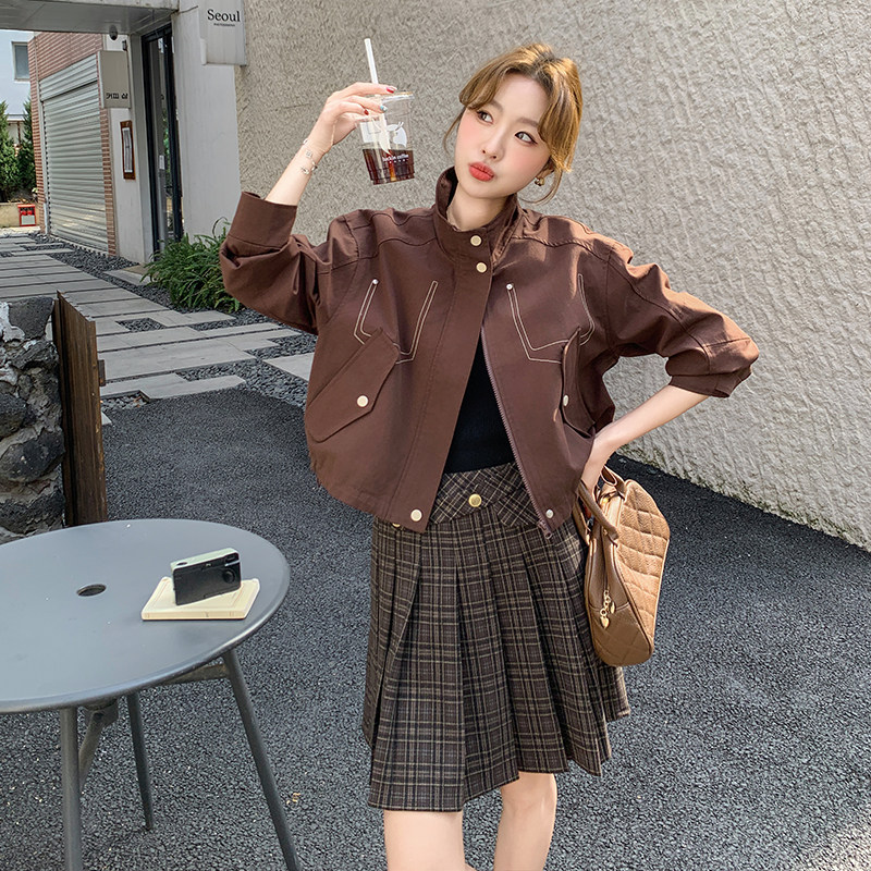 咖色立领工装百搭减龄短外套女春秋2025新款小个子巨好看流行上衣,女装短外套,2C326