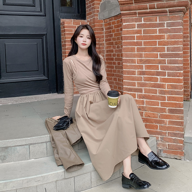 辣妹褶皱抹胸连衣裙女装时尚气质a字裙收腰显瘦中长裙子,女装连衣裙,2C166