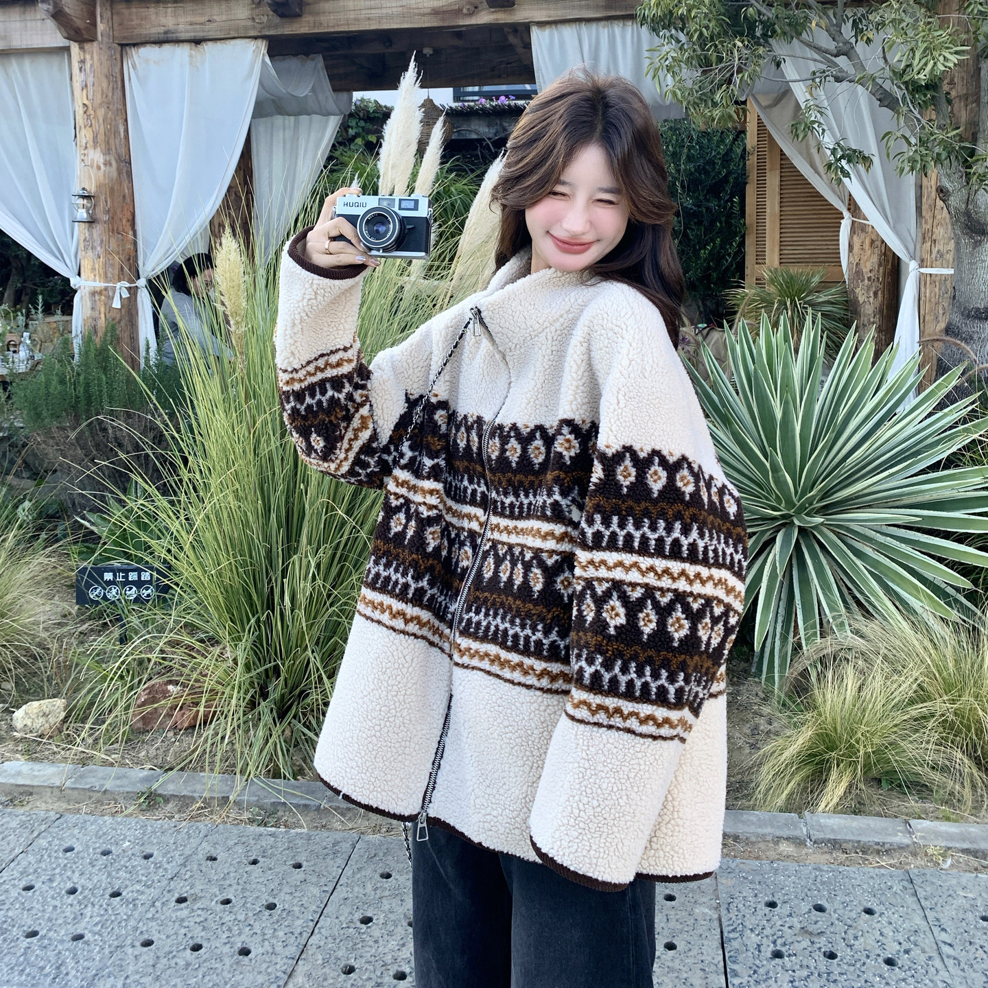 费尔岛印花羊羔毛短外套女冬季皮毛一体加厚保暖立领拉链休闲上衣,女装短外套,2C166