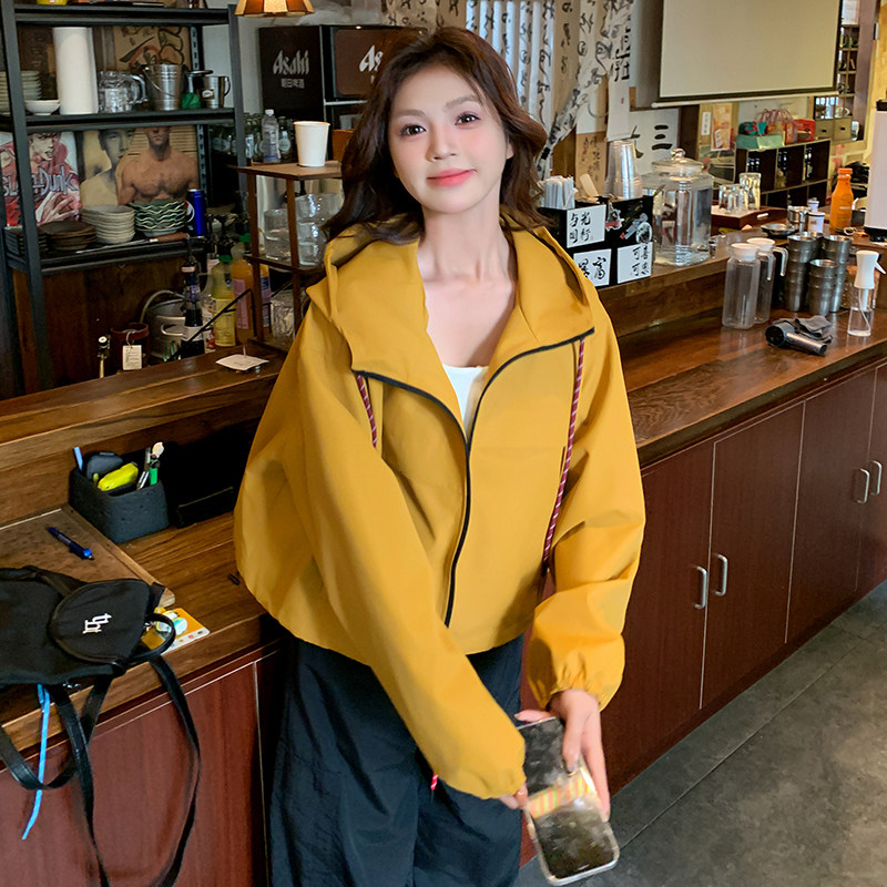 设计感炸街黄色工装冲锋衣女2025春秋季新款韩版流行短款夹克外套,女装短外套,2C332