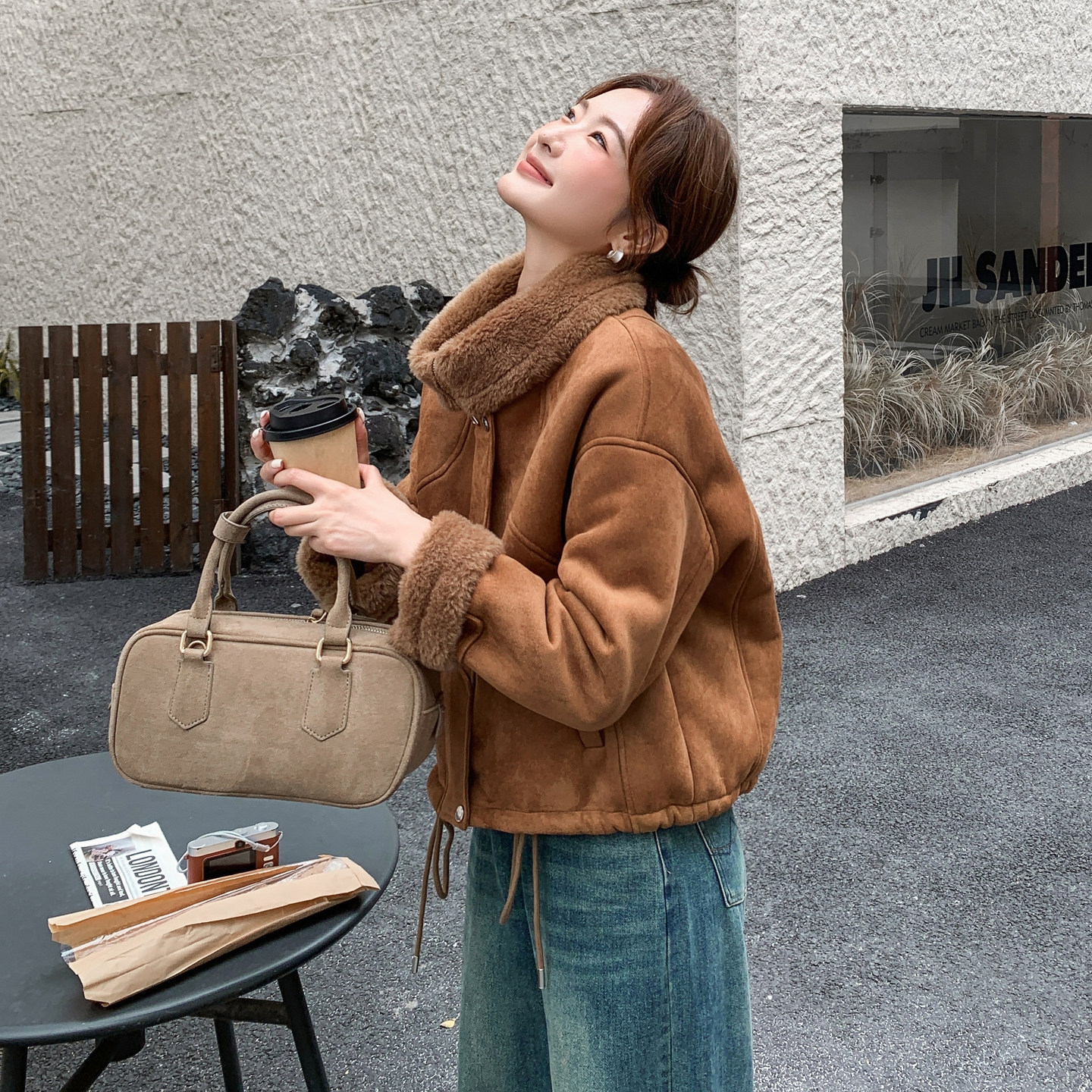 美拉德复古麂皮绒皮毛一体羊羔毛短款外套女秋冬2025新款气质棉服,女装派克服,2D044