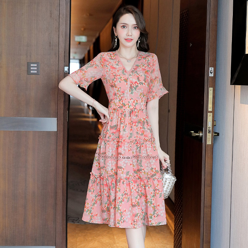 碎花连衣裙女夏2022今年新款小个子收腰显瘦气质修身减龄休闲裙子，女装连衣裙，自然秀,女装连衣裙,自然秀