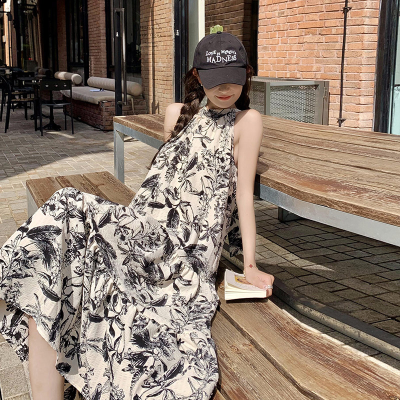 法式绝美无袖挂脖连衣裙女夏2025新款度假风宽松露肩雪纺碎花长裙,女装连衣裙,2C037