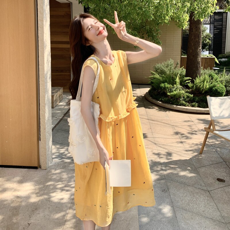黄色洋气爱心刺绣无袖连衣裙子女2025夏季绝美背心裙小个子长裙潮,女装连衣裙,2C117