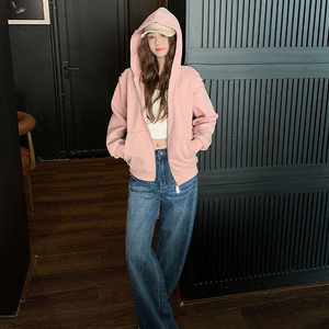 女新款时尚连帽粉色卫衣牛仔直筒裤两件套图片