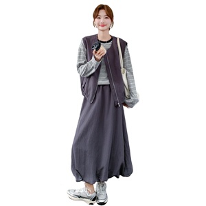 大货    马甲+条纹T+半裙  三件套  2C206-L597-P185-K268图片