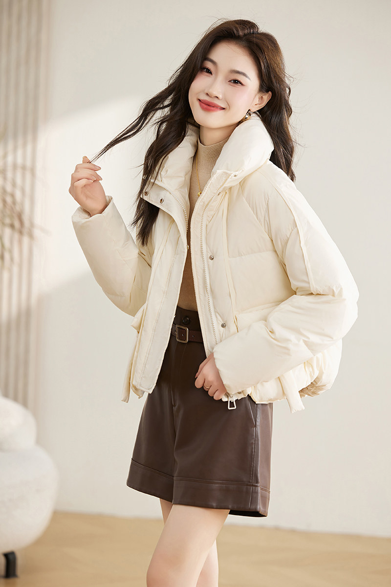 冬季2025新款高级感小个子时尚洋气设计感90%白鸭绒短款羽绒服,女装羽绒服,衣佳和