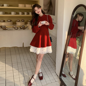 红色金丝绒连衣裙女春秋2025新款法式收腰小香风绝美设计感图片