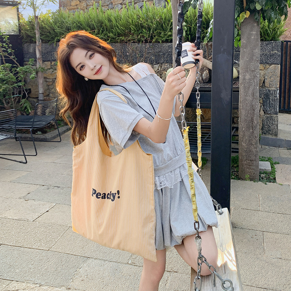 灰色蕾丝拼接斜露肩上衣花苞半身裙两件套女2025夏新款韩系小个子,女装套装/套裙,2C131