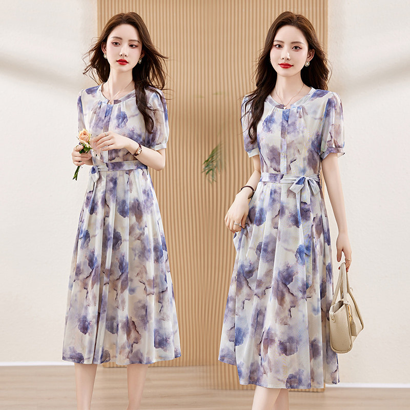 【新品】吾爱衣2421款印花连衣裙女圆领夏季系带气质妈妈裙子图片