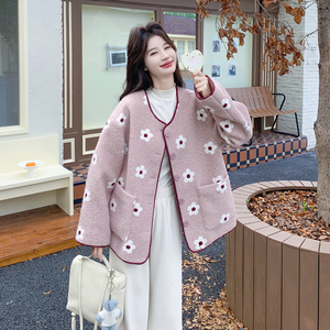 粉色碎花羊羔毛外套女秋冬皮毛一体短款呢大衣高级感流行巨好看图片