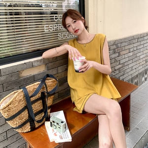 黄色简约随性套装女2025夏新款今年流行小个子休闲背心短裤两件套图片