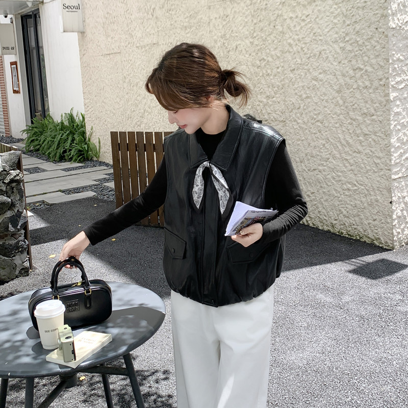黑色减龄甜酷翻领皮衣马甲外套女2025新款秋季高级感淡人pu皮夹克图片