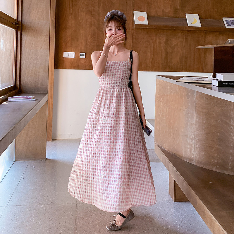 温柔风穿搭粉色格纹吊带裙女夏季新款超好看休闲减龄甜美连衣裙潮,女装连衣裙,2C109