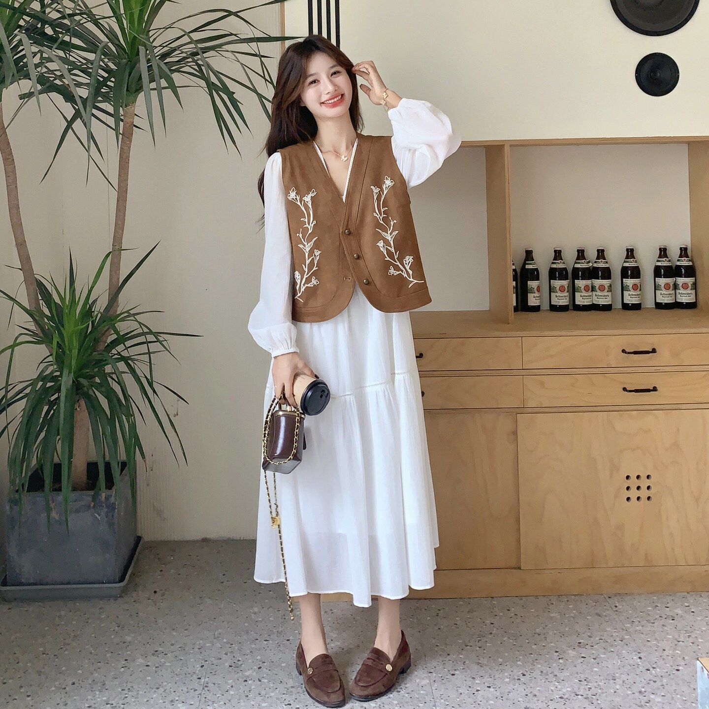 复古刺绣马甲套装裙女2025秋季新款度假风设计感气质连衣裙两件套,女装套装/套裙,2C299