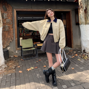 时尚撞色翻领卡其色短款外套女春秋2025新款小个子夹克百搭高级感图片