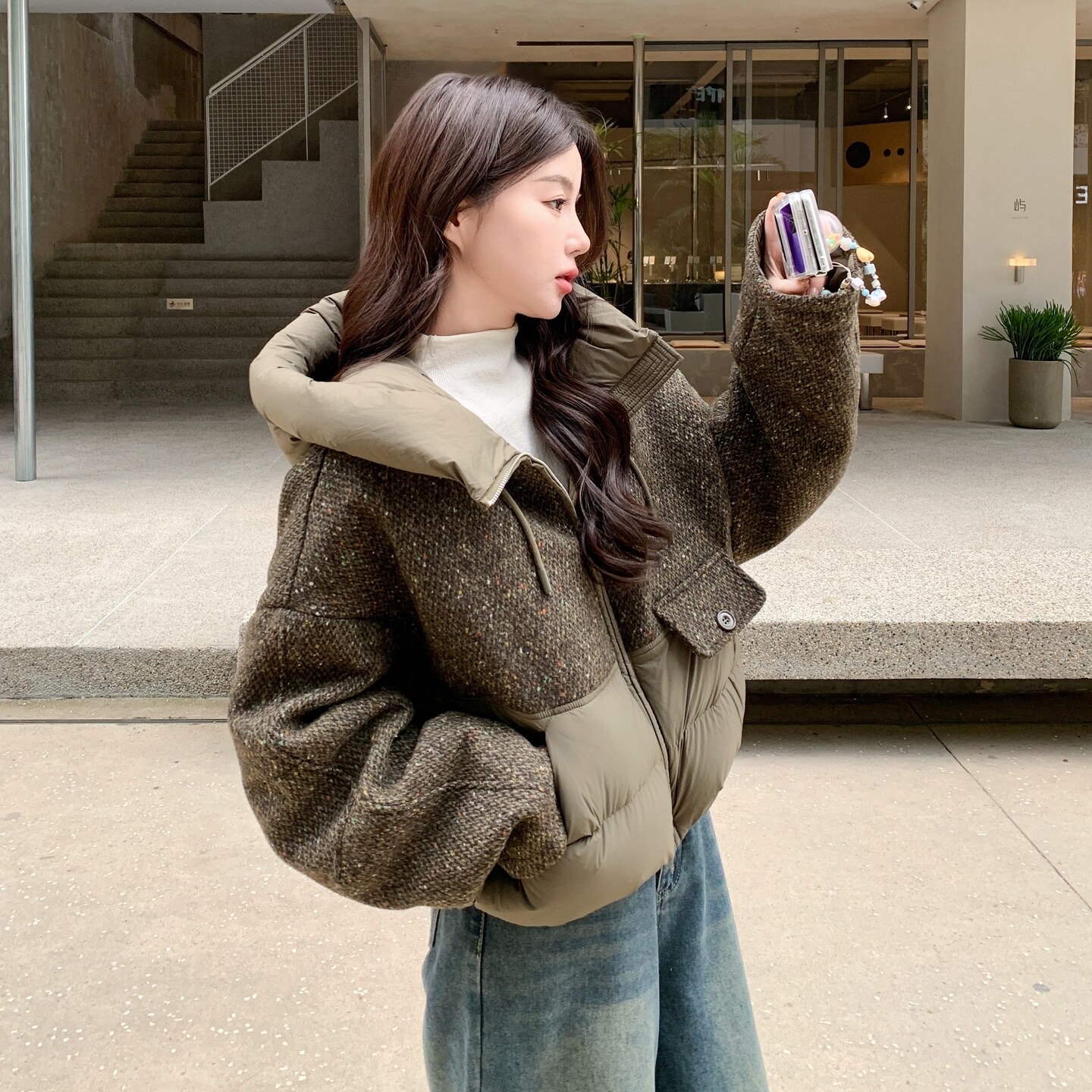 复古拼接连帽羽绒服女短款面包服宽松设计感小众冬季加厚保暖外套,女装羽绒服,2C166