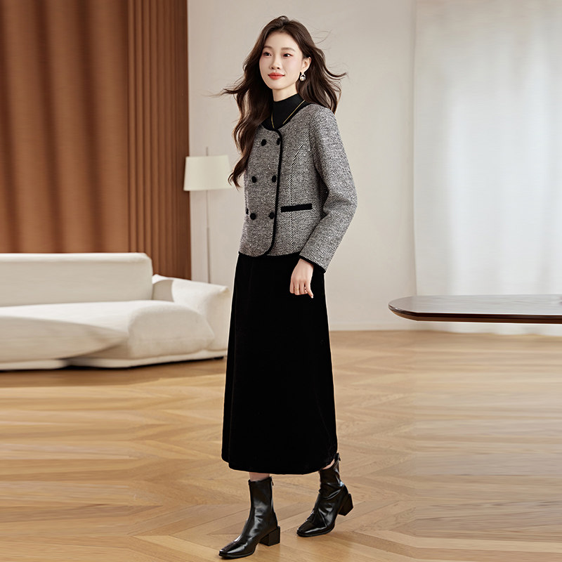2025冬季新款！时尚通勤好看小香风加绒套装,女装羽绒服,丽莎妳雅