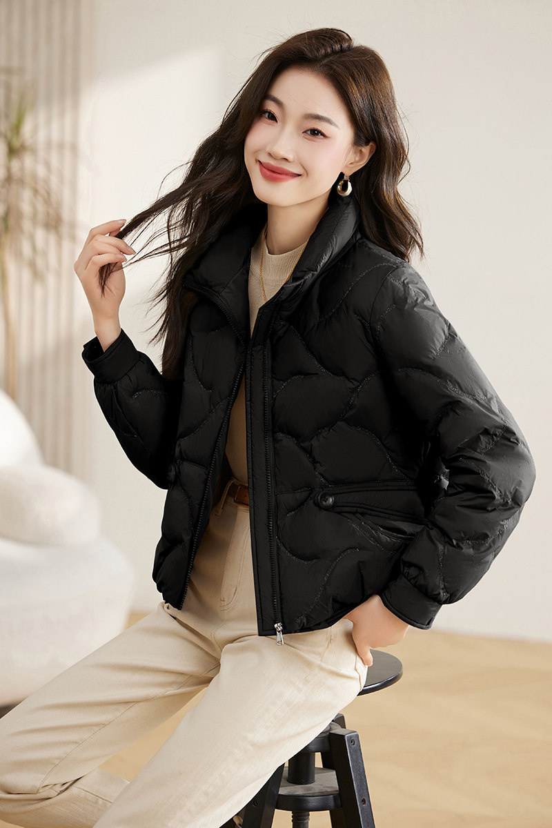 刺绣时尚洋气90%白鸭绒短款羽绒服,女装羽绒服,衣佳和