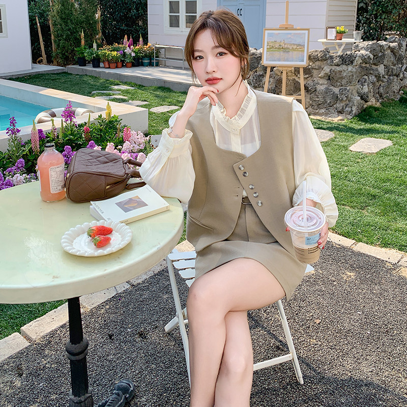 浅蓝色法式圆领气质无袖连衣裙女夏季新款高级感收腰显瘦短款裙子,女装套装/套裙,2C159