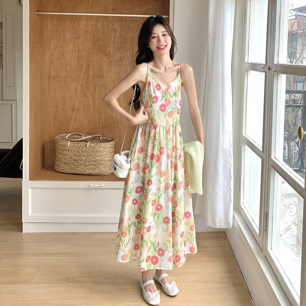 2025新款法式碎花吊带连衣裙套装女夏季温柔风针织开衫两件套图片