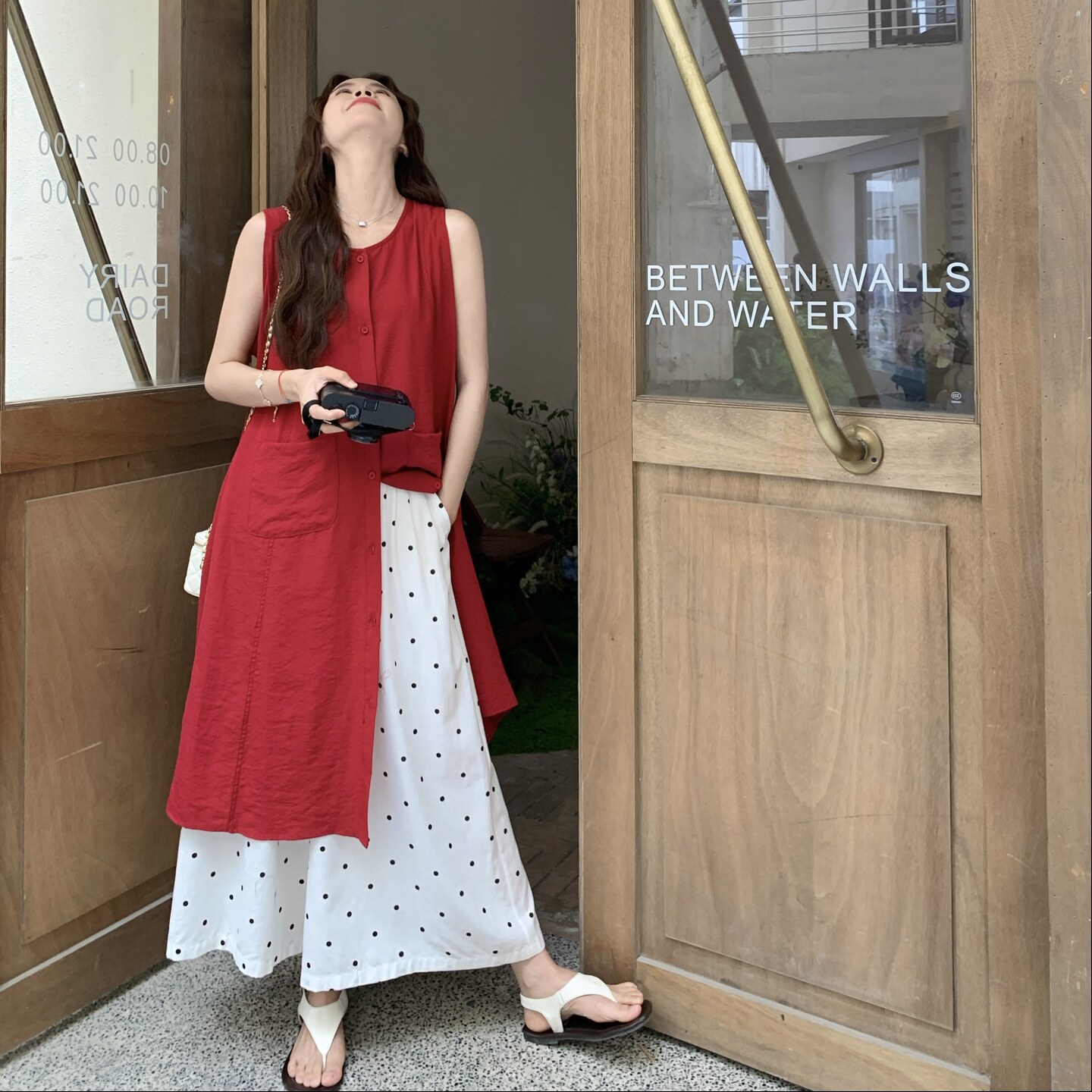 红色无袖衬衫连衣裙套装女夏2025新款小清新爆款流行两件套超火,女装套装/套裙,2C290