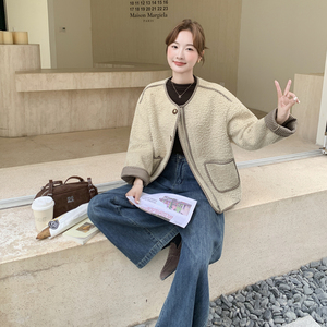 小香风格子拼接皮毛一体羊羔毛外套女秋冬2025新款时髦淡人系棉服图片