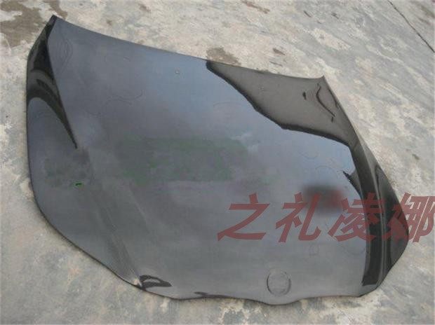 Suitable for BMW5 series E60 original plant hood retrofit BMW E60 original plant carbon fiber hood engine cover engine lid