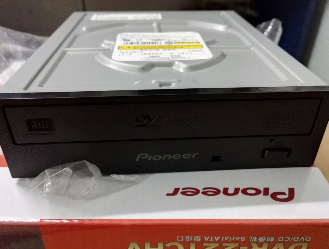 Pioneer Burning machine DVR - 221CHV DVD burner serial port SATA Luggage National UPS