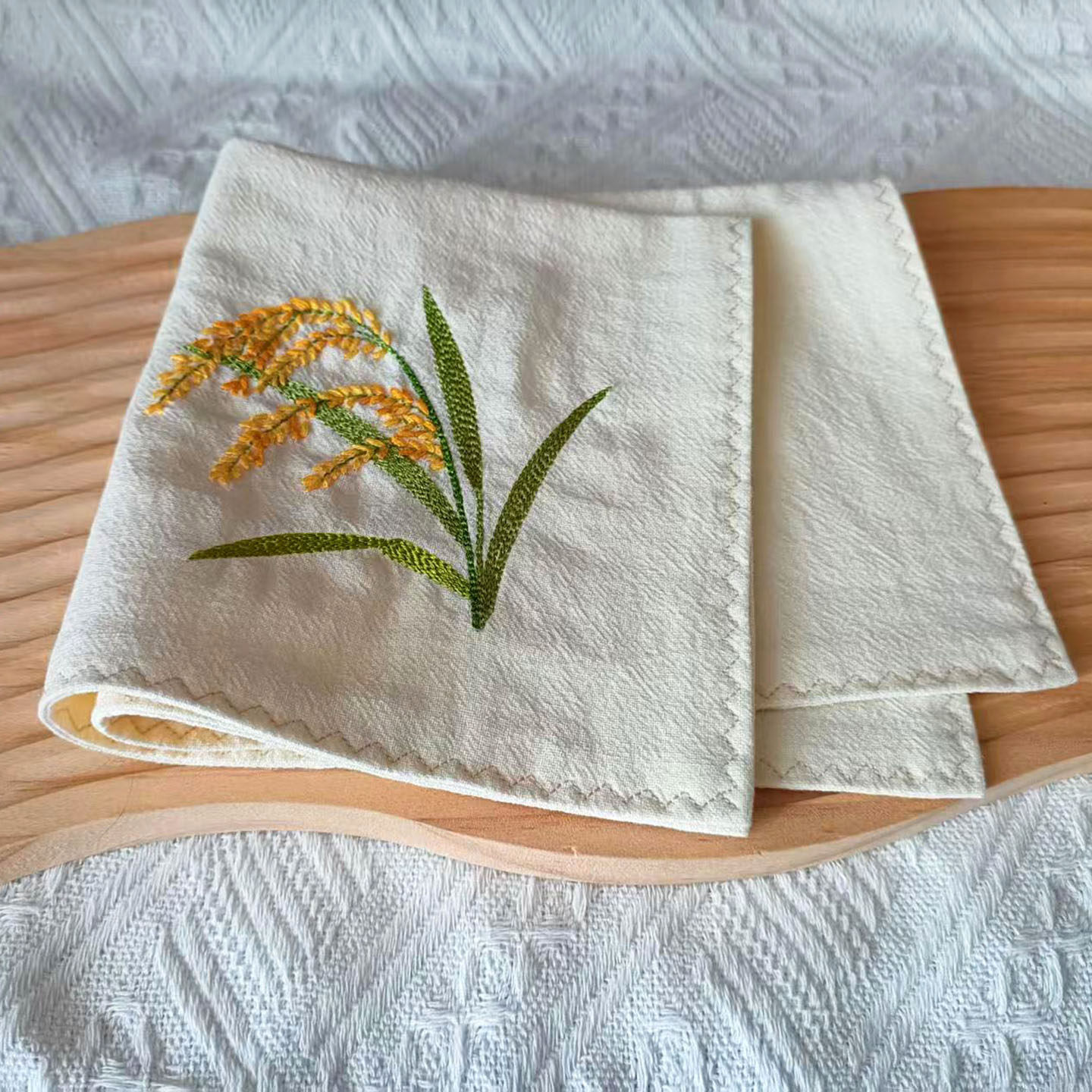 Rice-Themed Handmade Embroidered Handkerchief, Pure Cotton Handkerchief with Chinese Style and Harvest Meaning, Unisex Portable Sweat-Absorbing Small Square Towel
