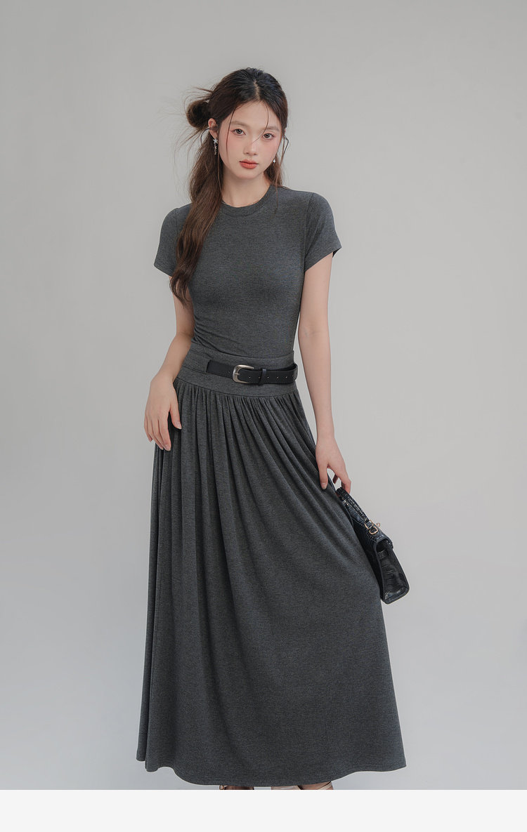 Стильные костюмы loveheynew气质简约时尚套装女春夏新款修身显瘦短t半身裙两件套