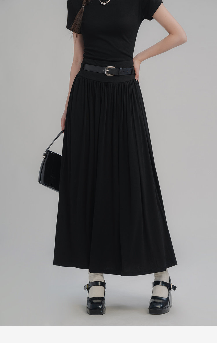 Стильные костюмы loveheynew气质简约时尚套装女春夏新款修身显瘦短t半身裙两件套