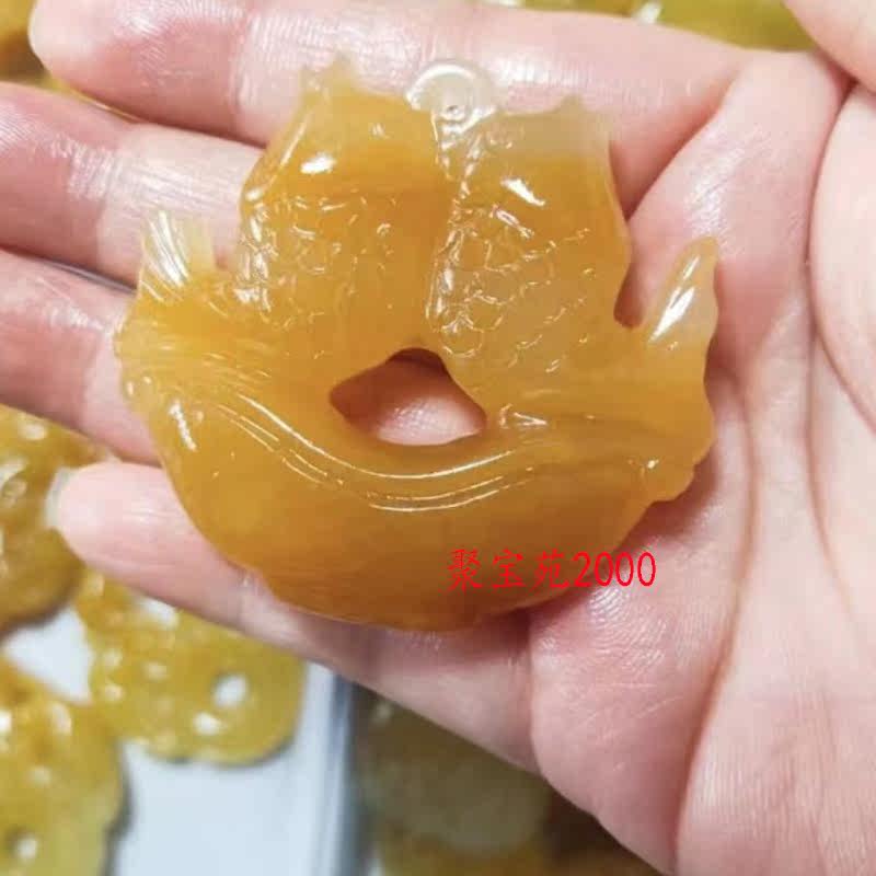товар из китая 天然云南黄龙玉金鱼鱼吊坠男女款玉石项链年年有余玉挂件金玉满堂