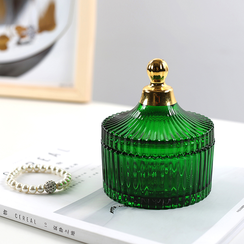 Nordic retro dark green crystal glass storage box Embossed jewelry box Candy box Bracelet Jewelry box Cosmetic box