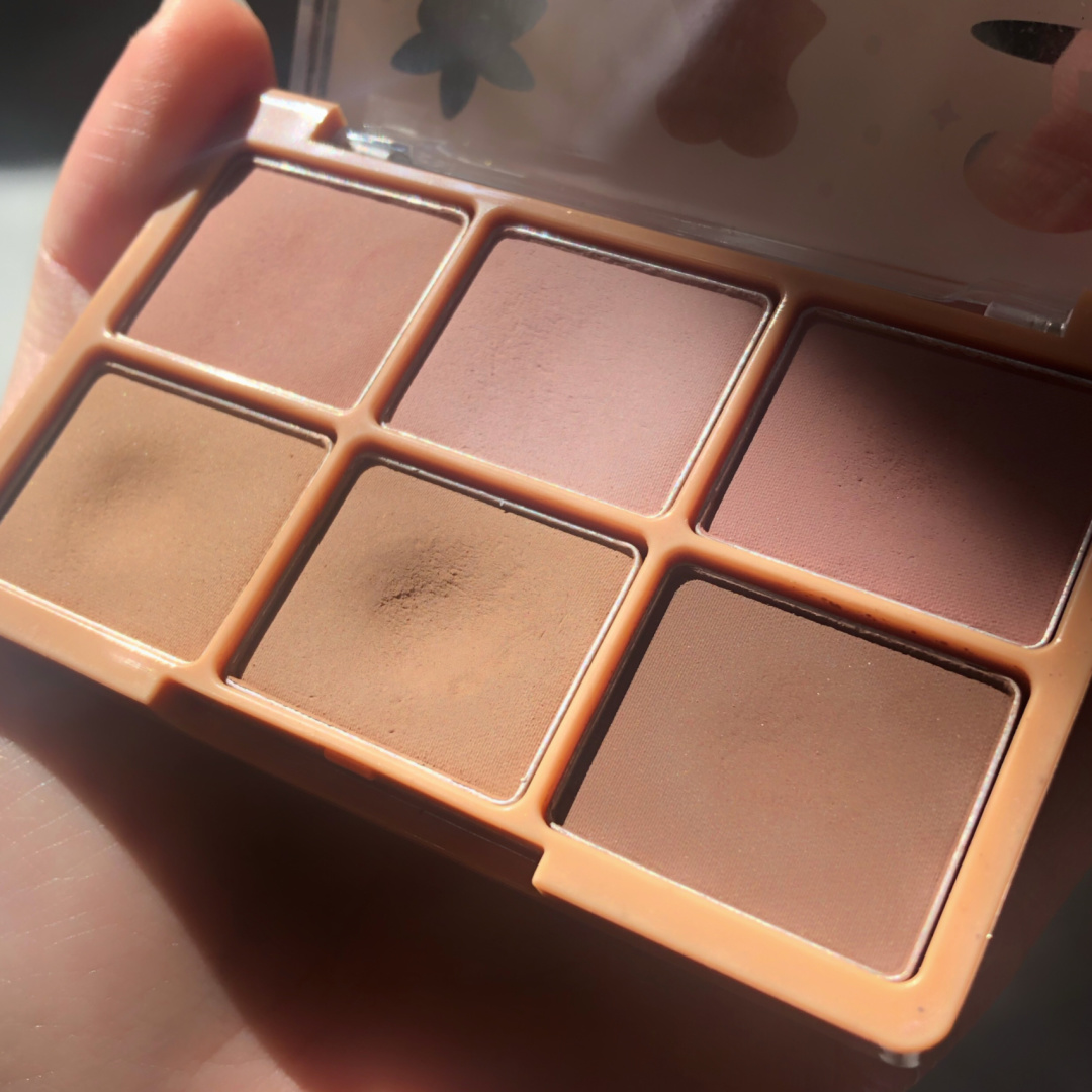 Giant Senior Full Matt South Korea Chica Y Chico Six Color Eye Shadow Pan Matt Smoked Powder Milk Tea Color