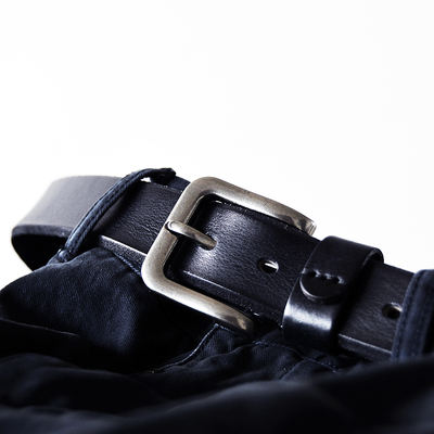 Special Offer: Yugu ® Men's and Women's one simple vintage leather top layer cowhide square pin buckle belt, 3.5cm wide