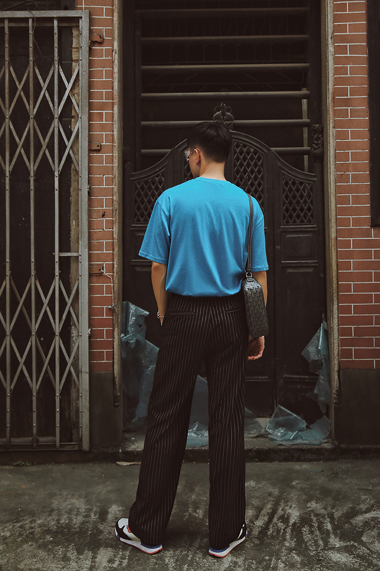 CONNIVE đề nghị kết cấu tốt retro mềm rộng rộng chân sọc quần nam thẳng quần in lưới màu đỏ - Crop Jeans quần áo thể thao nam