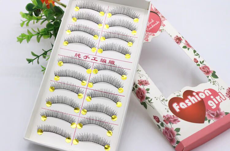 Lông mi giả ngắn tự nhiên Trang điểm khỏa thân Bông đen Mềm Skull Sinh viên thực tế Cổ trắng Da đẹp Trang điểm hàng ngày CS keo kích mí the face shop