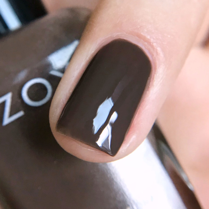 2021 New color US zoya nail polish Free to bake fast dry persistent deep coffee Chocolate color zp744 Xianbai