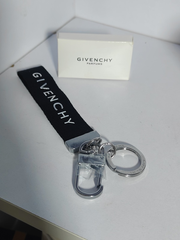 Hong Kong Exclusive Givenchy High-End Keychain