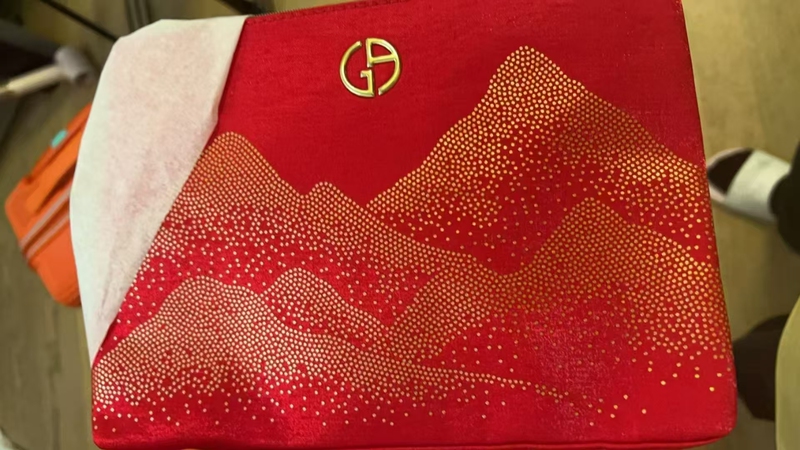 Armani Red Festive Fashion Storage Bag Clutch Bag Bridal Storage Bag 2025
