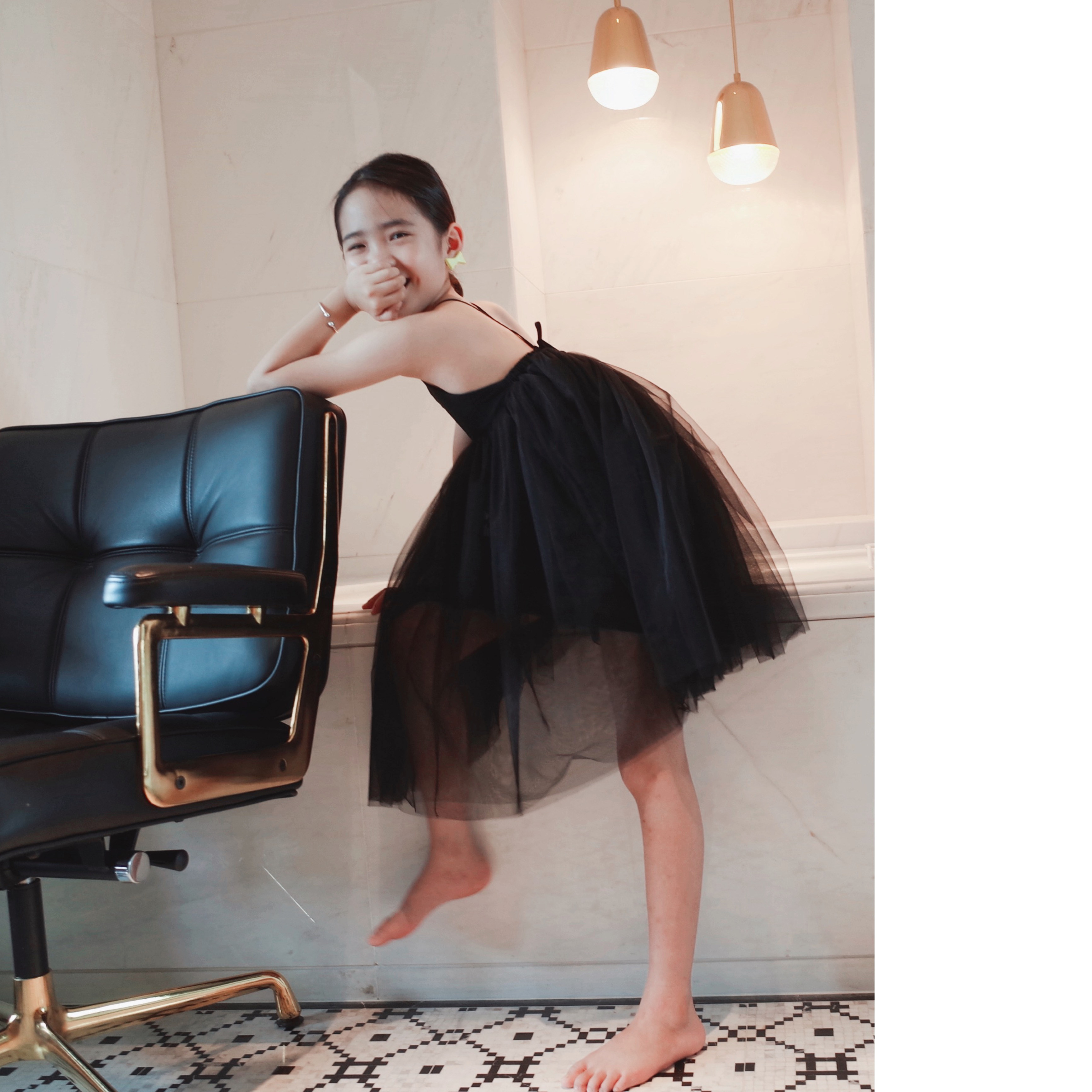 Doll Amy Xia customized new female small, medium and large children's holiday princess black suspenders with fluffy gauze skirt