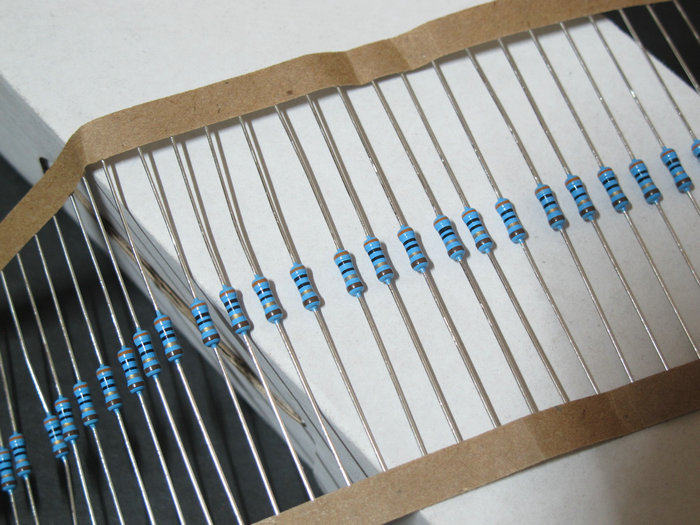 10pcs price VISHAY-BC resistor MRS25 30R 30 ohm 1% copper foot metal membrane imported original