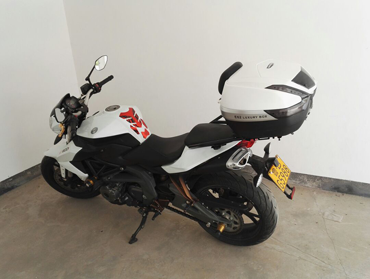 Hộp đựng xe máy Wanlihao E62 hộp công cụ xe điện lưu trữ hộp lớn mua thùng sau xe máy