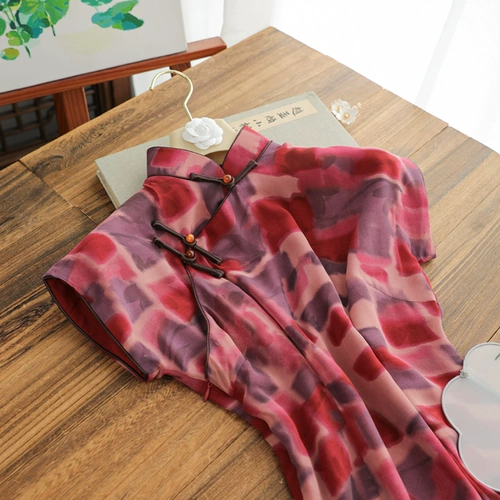 俏娘鱼 Ретро красное летнее элегантное ципао, городской стиль