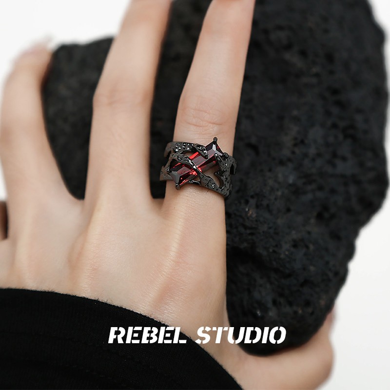 [Wang Sulong's Style] Original Design Retro Red Geometric Gemstone Ring for Women, Niche Punk Dark Index Finger Ring