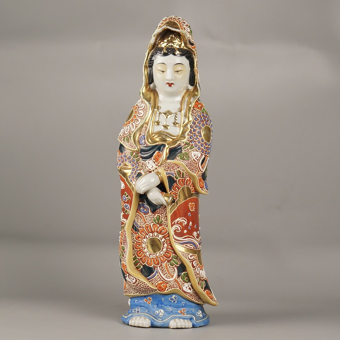 京焼　清水焼　東山窯　宮永東山作　青磁　牡丹文　湯呑　一双　共箱　C　R6998 京焼 清水焼 東山窯 宮永東山作 青磁 牡丹文 湯呑 一双 共箱 C R6998の