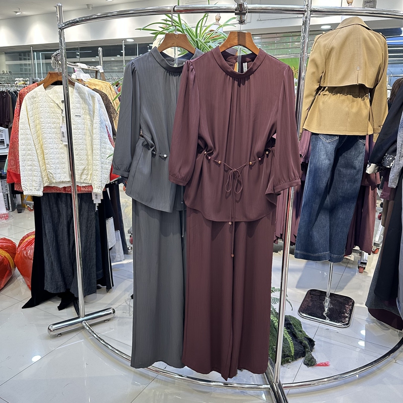 56A305 Fashionable Two-Piece Pants Set, Elegant and Versatile, Waist-Cinching Women's Suit, Summer 2026